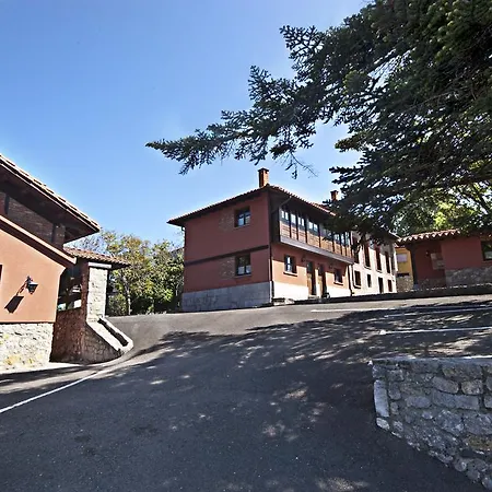 El Cueto De Los Collado Villanueva de Pria