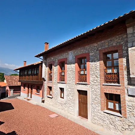 El Cueto De Los Collado Villanueva de Pria